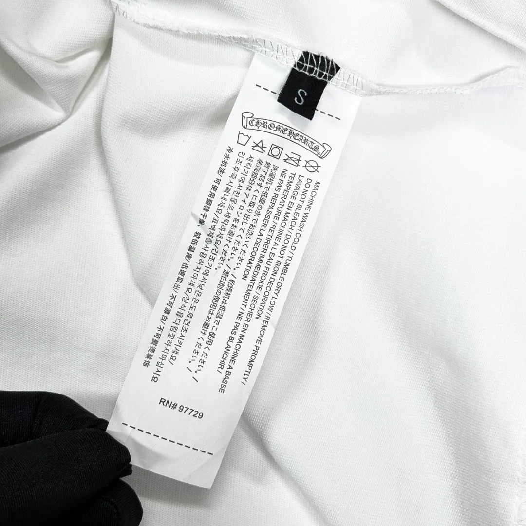 P170 Chrome Hearts* Chrome Hearts are made of 320g double yarn fabric, 1*1 Solona rib, imported digital front and rear white ink direct injection, loose version, same style for men and women. Color: Black White Size: XS S M L